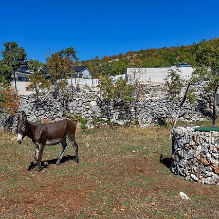 Beautiful Casa Di Montes Villa